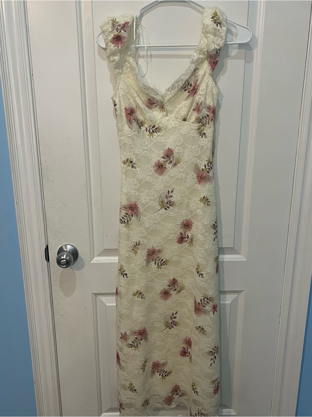 Kirious Los Angeles Ivory Floral Lace Slip Dress with Pink Blossoms